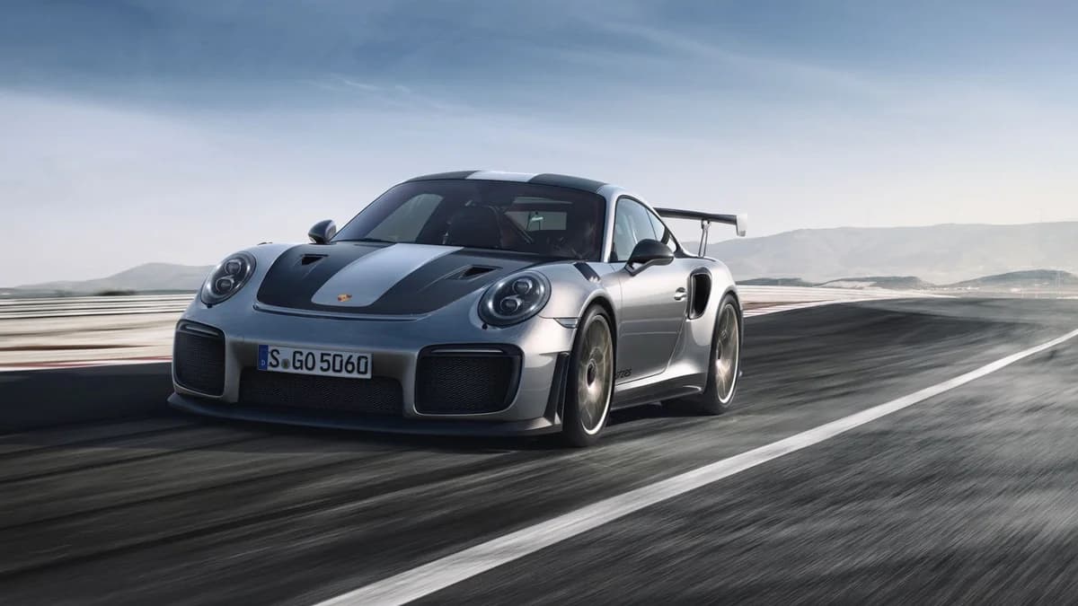 Porsche 911 GT2 RS (991) artwork